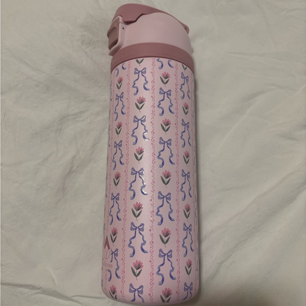 Pink Floral Patterned Water Bottle